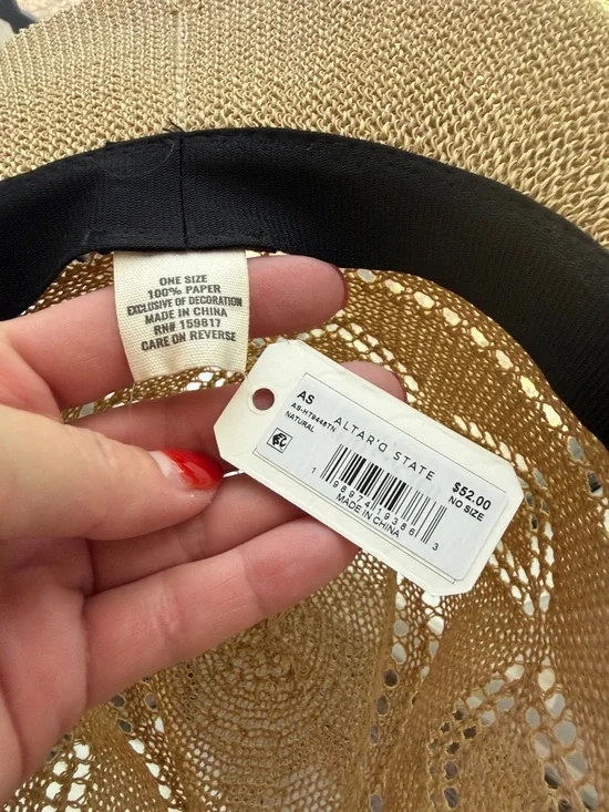 NWT Altar'd State Natural Woven Sun Hat with Cowrie Shell Band - Picture 3 of 7